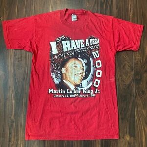 Vintage 2000 Cottonnet rap style Martin Luther King Jr. shirt tagged large